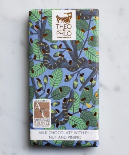 Theo & Philo Cioccolato al latte con noci pili glassate e riso pinipig tostato