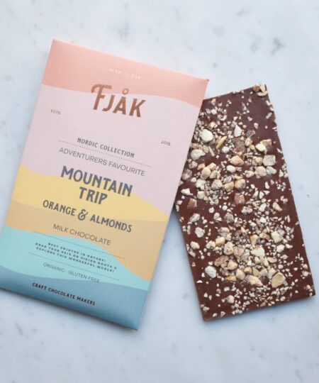 Fjåk Repubblica dominicana cioccolato al latte 50% con arancia e mandorla