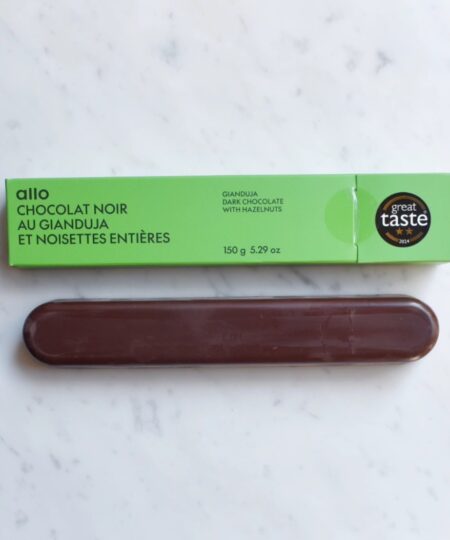 Allo simonne fondente 70% ripieno di crema gianduia e nocciole intere